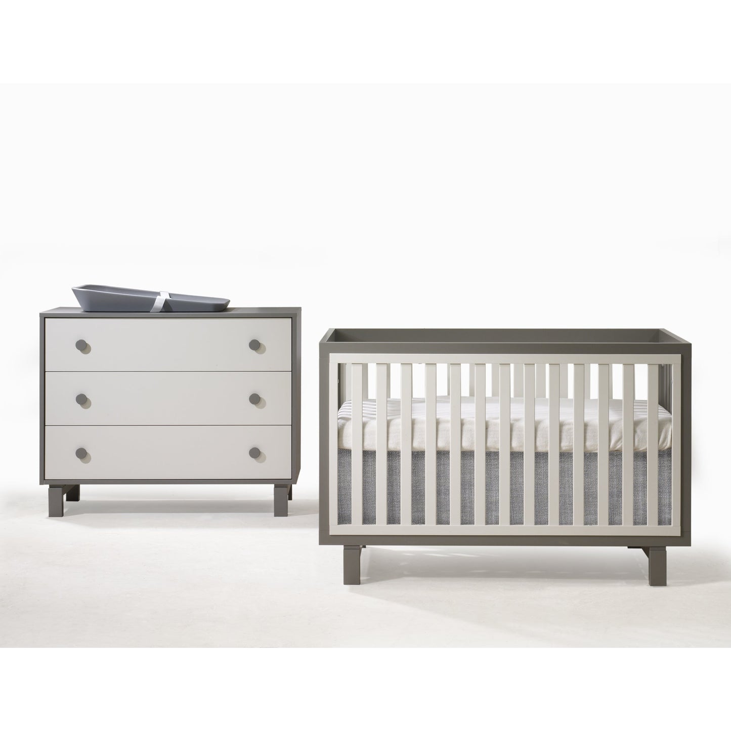 Tulip Bjorn Classic Crib and 3 Drawer Dresser XL, Taupe/Latte